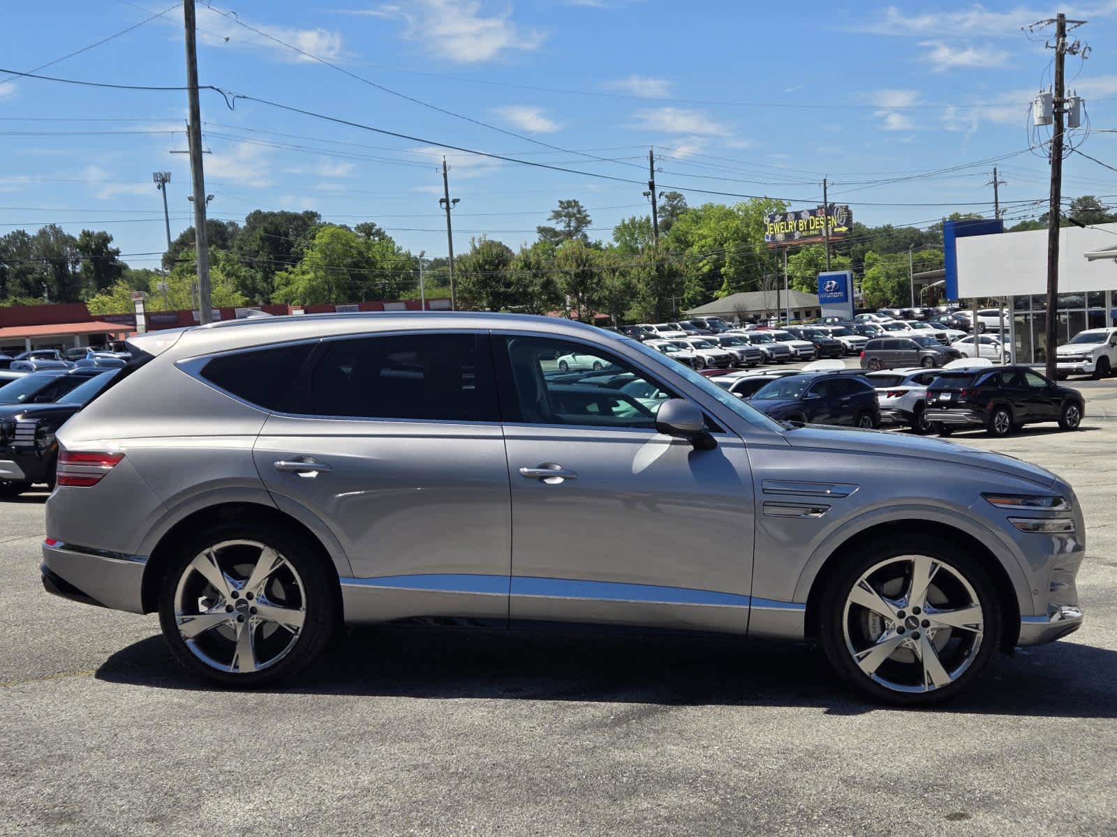 Used 2022 Genesis GV80 3.5T w/ Prestige Package 07 AWD/4WD image 4