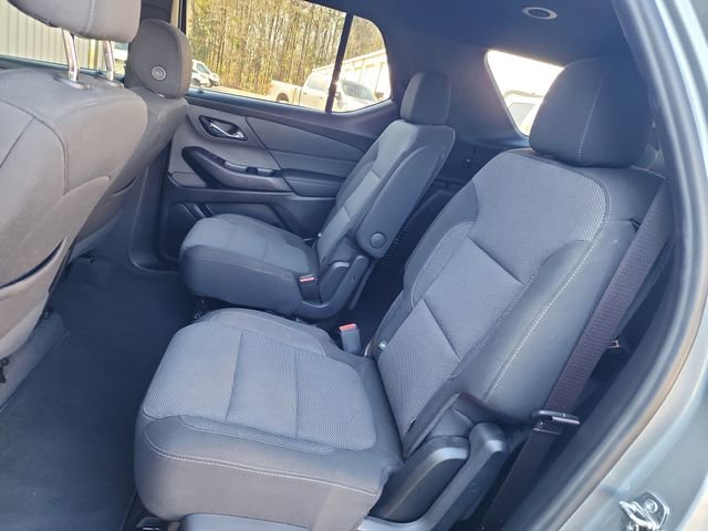 Used 2023 Chevrolet Traverse LT image 35