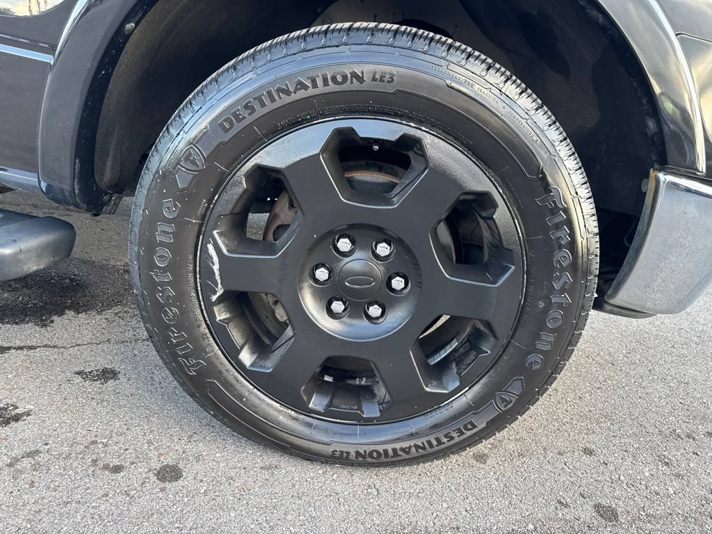 Used 2011 Ford F150 Lariat w/ Lariat Chrome Pkg RWD image 28