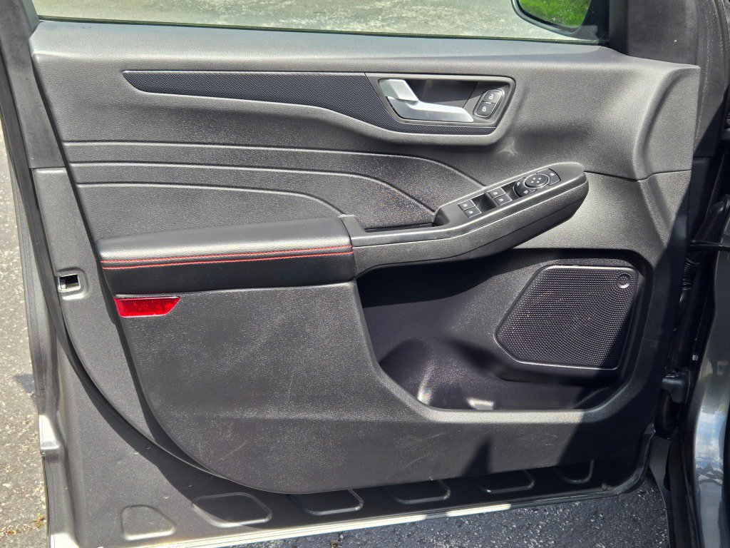 Used 2025 Ford Escape ST-Line AWD/4WD image 20