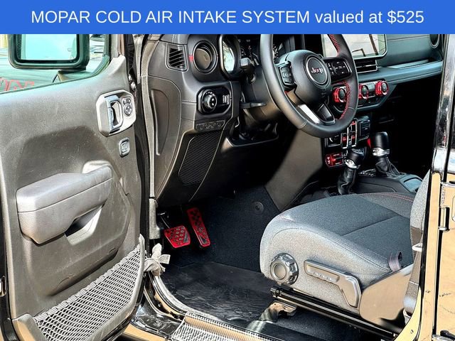 Used 2024 Jeep Gladiator Rubicon w/ Technology Group image 8