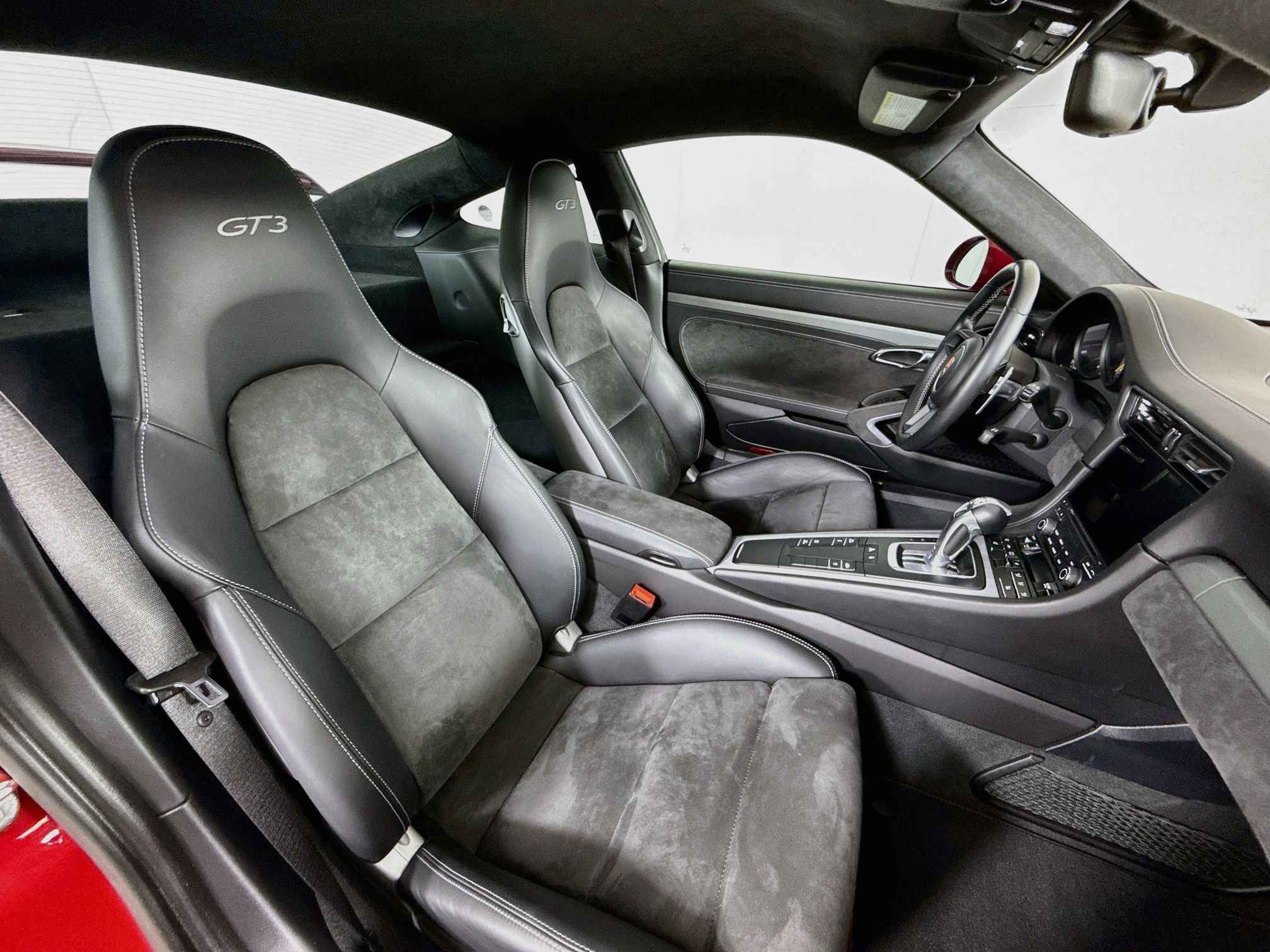 Certified 2018 Porsche 911 GT3 RWD image 23