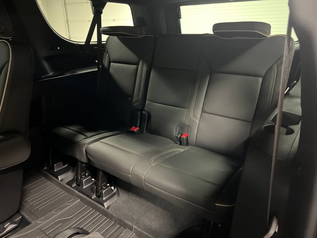 New 2026 GMC Yukon XL Elevation w/ Elevation Premium Package AWD/4WD image 14