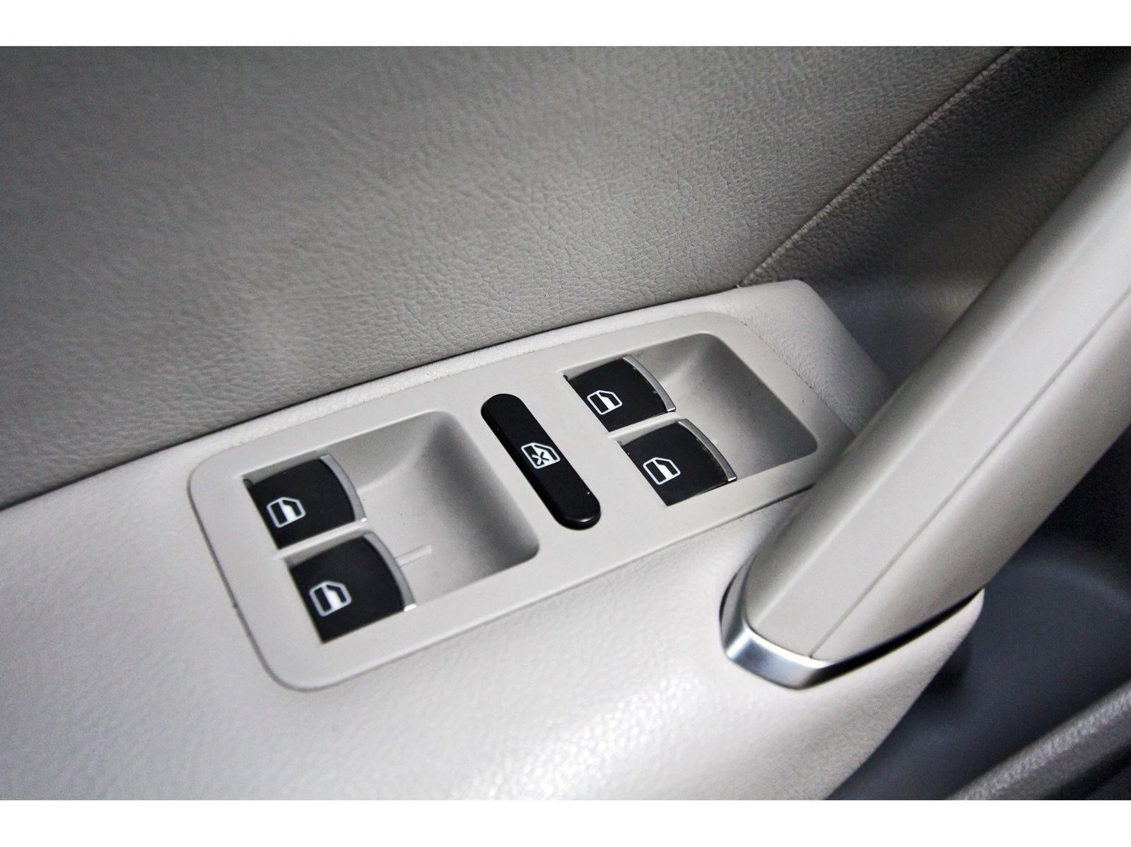 Used 2017 Volkswagen Passat 1.8T SE image 20