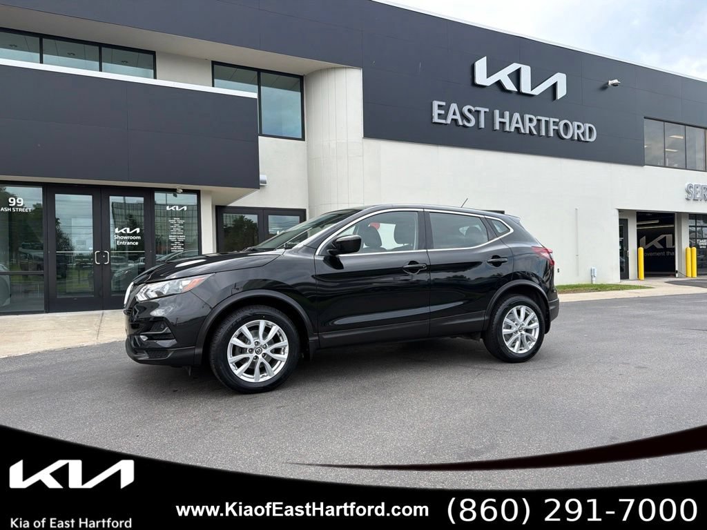 Used 2020 Nissan Rogue Sport S w/ Appearance Package AWD/4WD image 1