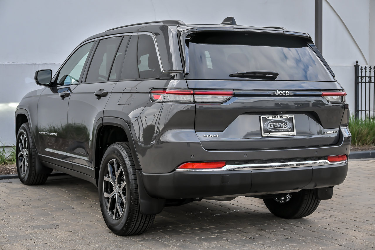 Used 2023 Jeep Grand Cherokee Limited w/ MOPAR Finishing Package AWD/4WD image 14