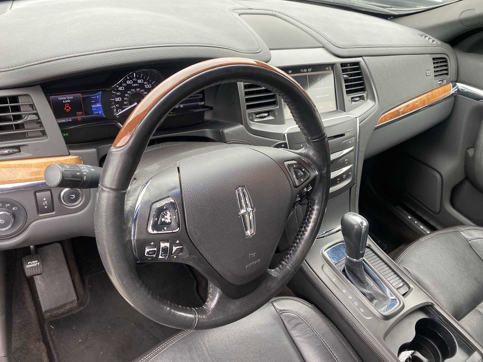 Used 2016 Lincoln MKS image 12