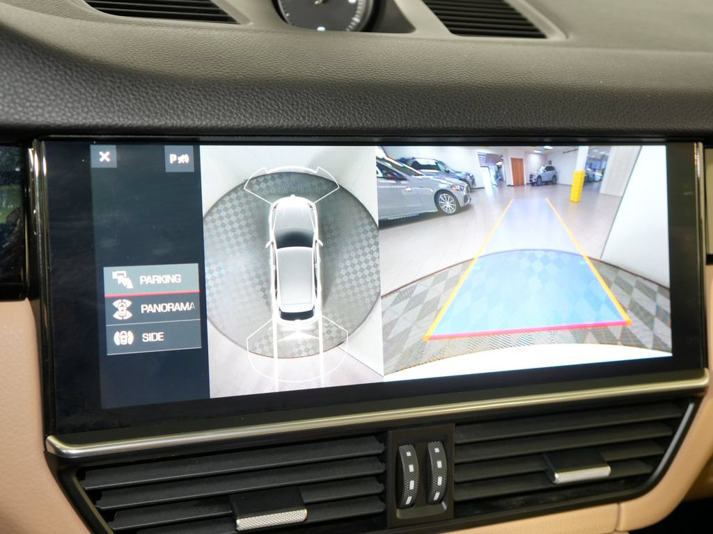 Certified 2020 Porsche Cayenne S AWD/4WD image 32