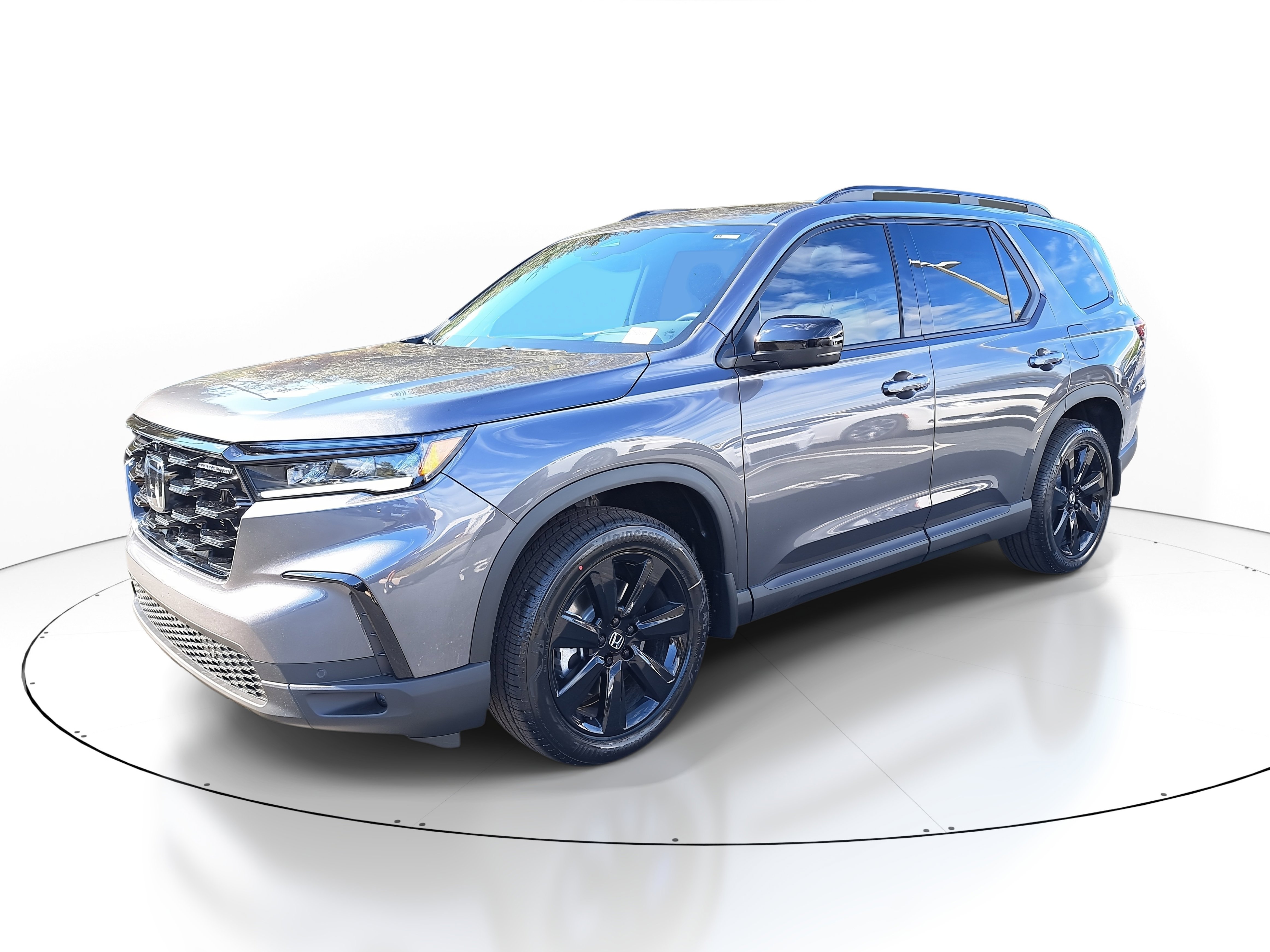 New 2025 Honda Pilot Black Edition image 3