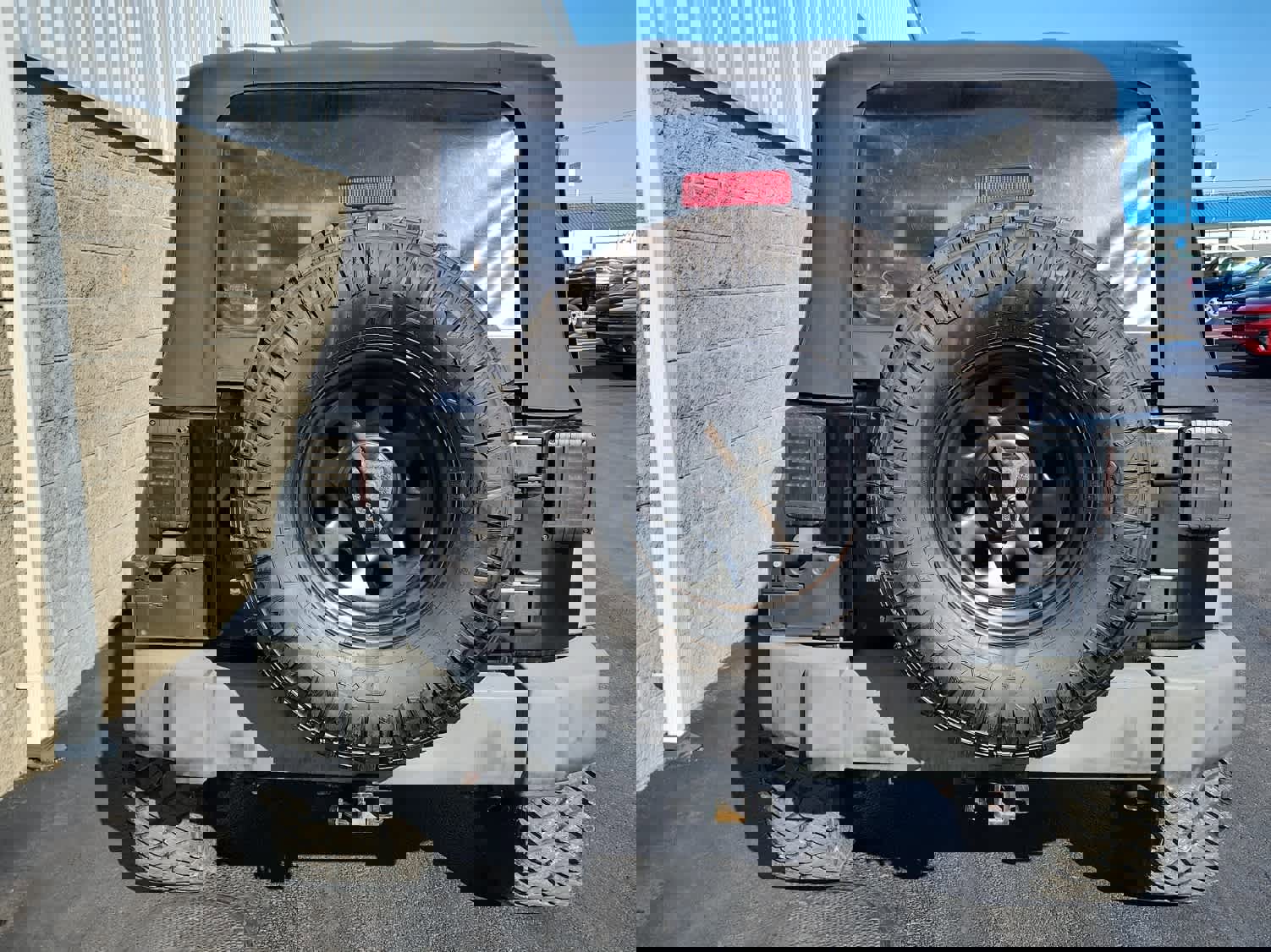 Used 2009 Jeep Wrangler X image 3