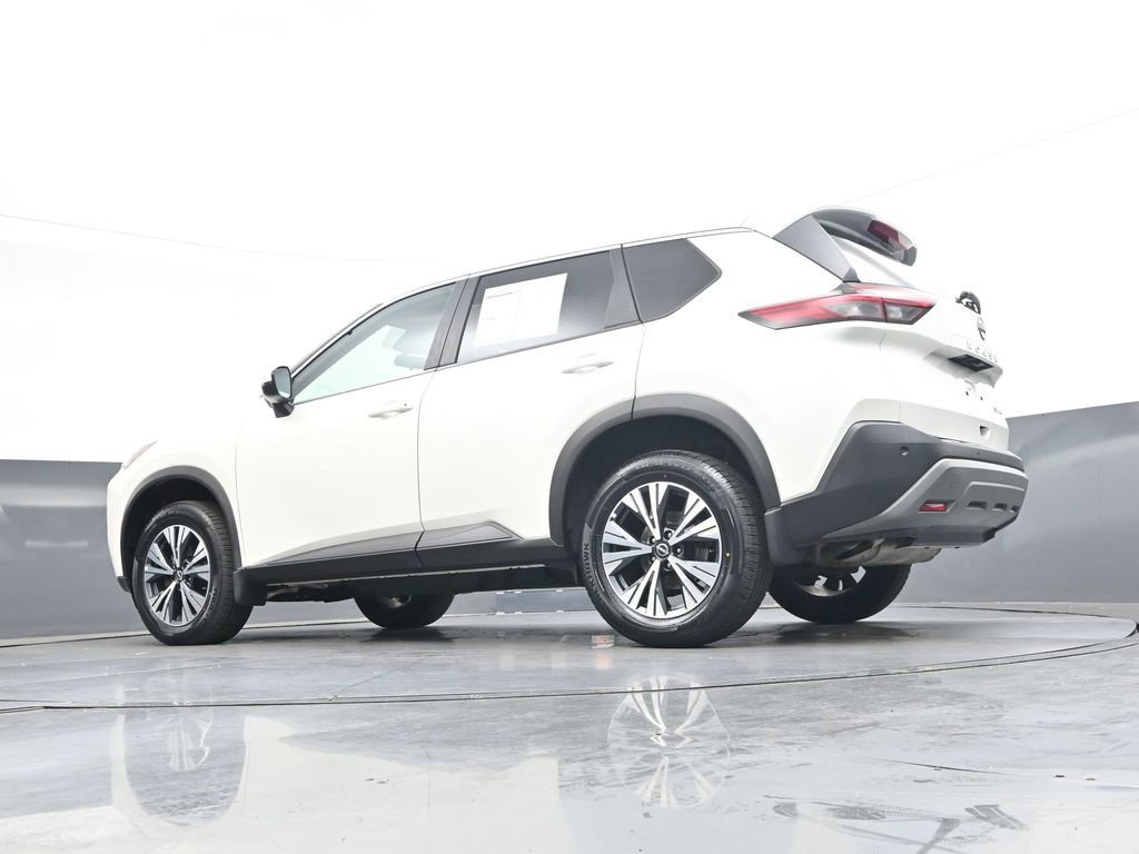 Certified 2022 Nissan Rogue SV AWD/4WD image 38