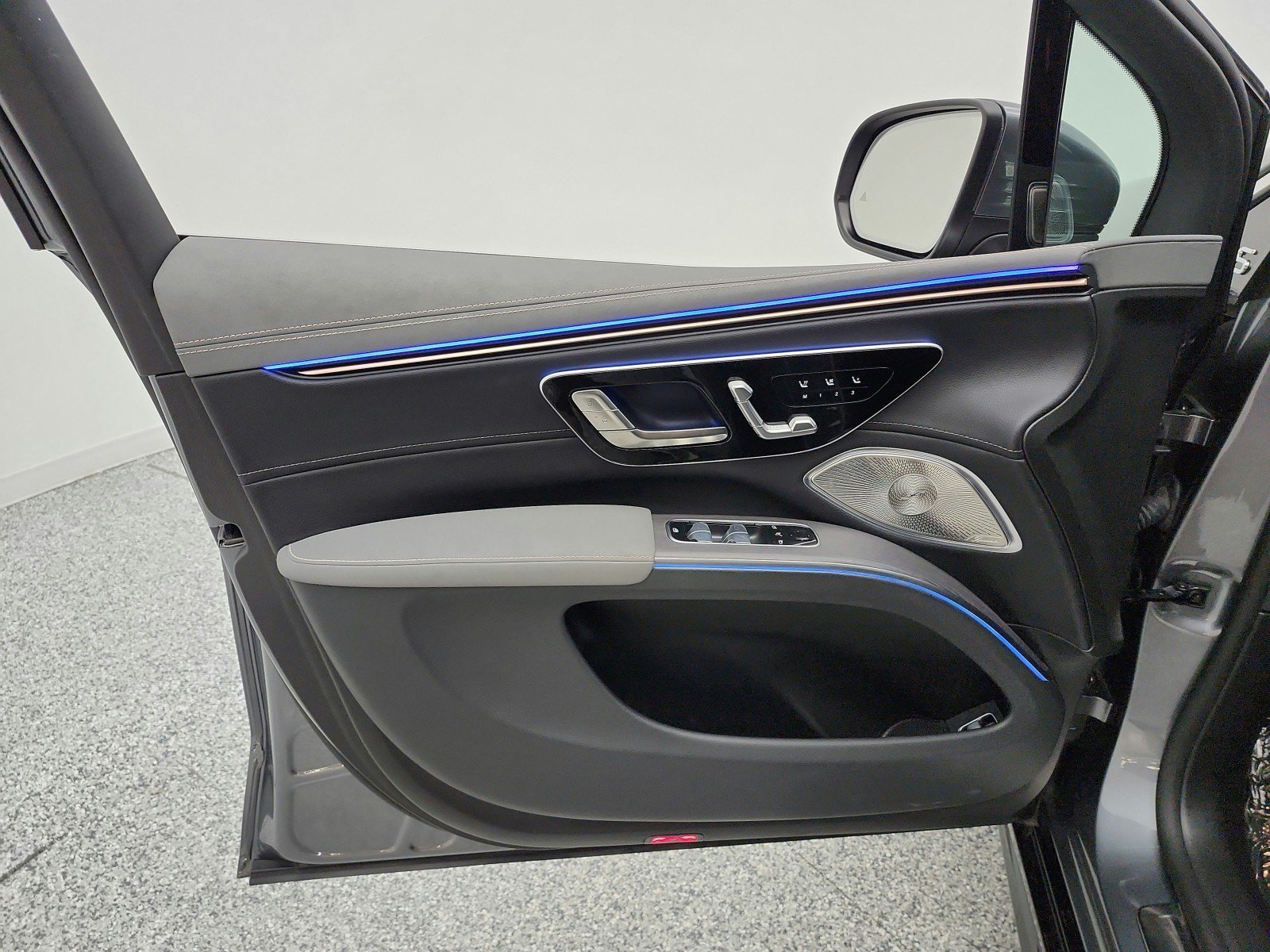 Certified 2023 Mercedes-Benz EQS 580 4MATIC SUV image 14