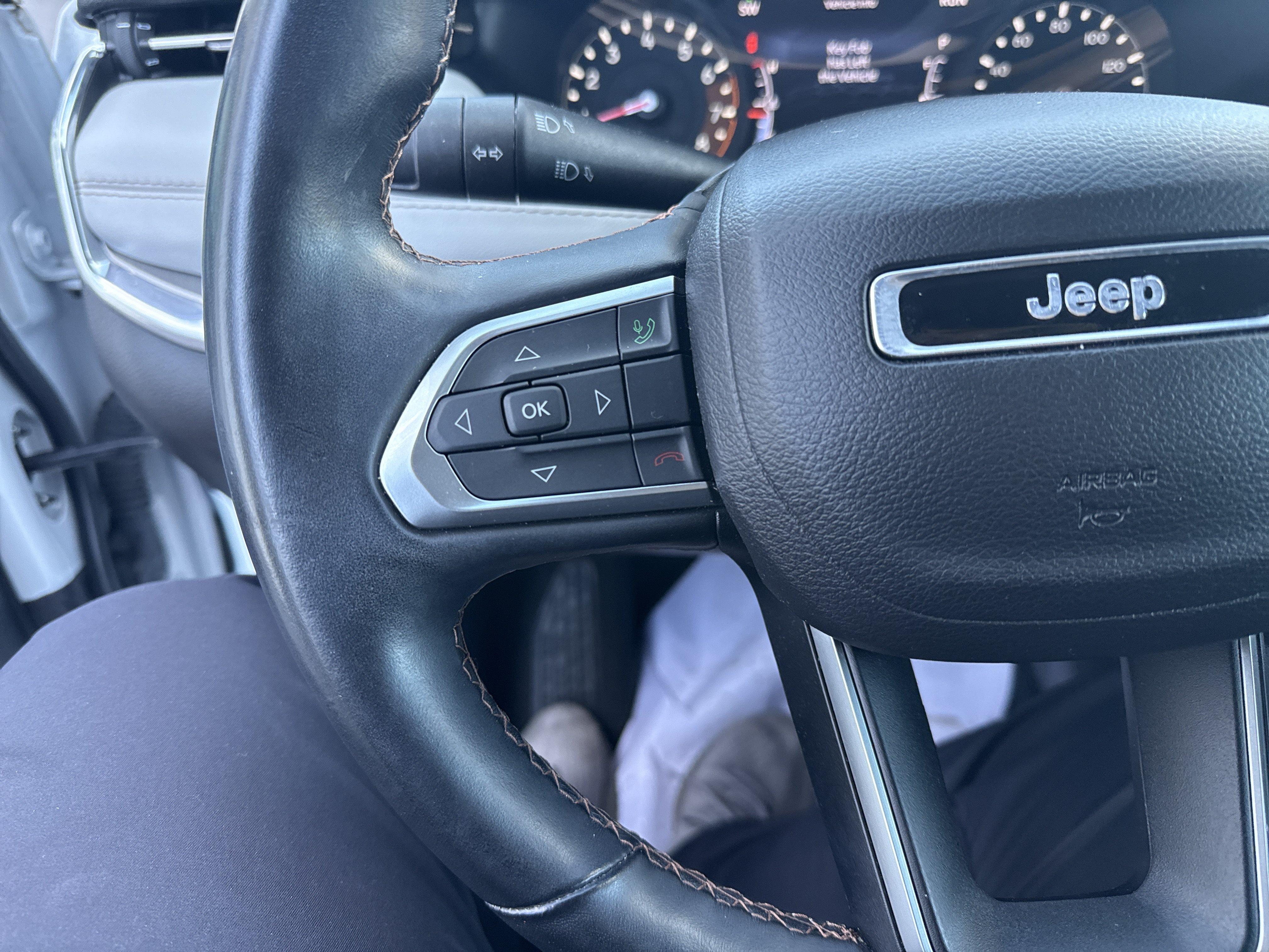 Used 2022 Jeep Compass Limited AWD/4WD image 18