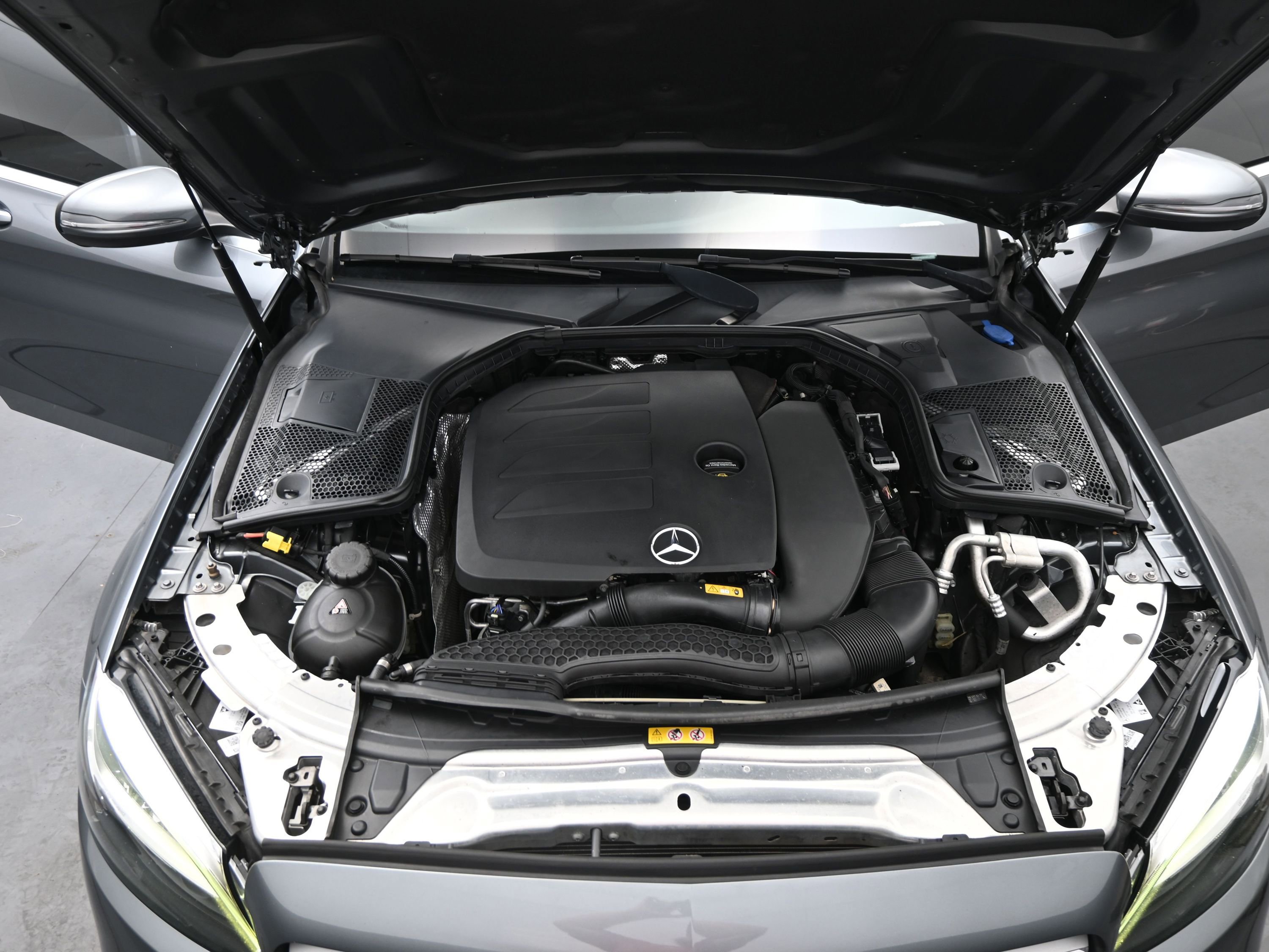 Used 2021 Mercedes-Benz C 300 Sedan w/ Premium Package image 20
