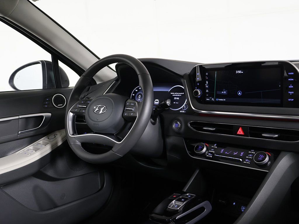 Certified 2023 Hyundai Sonata Limited w/ Cargo Package image 32