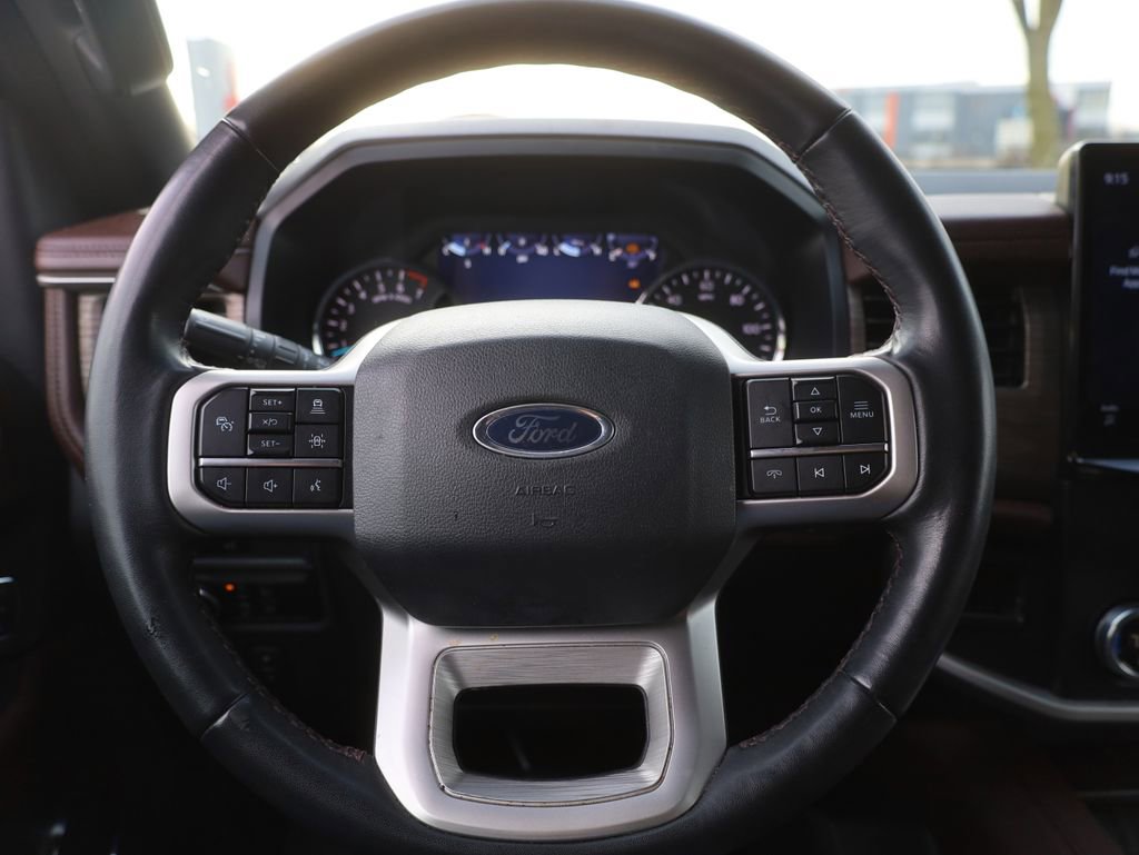Used 2024 Ford Expedition Limited image 46