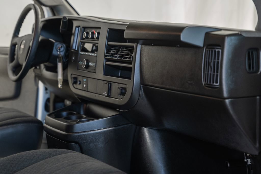 Used 2023 GMC Savana 2500 w/ Driver Convenience Package image 16
