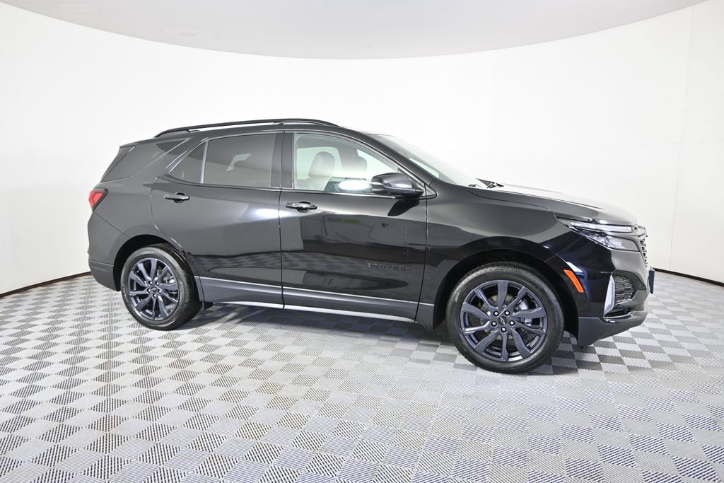 Used 2024 Chevrolet Equinox RS w/ RS Leather Package AWD/4WD image 8