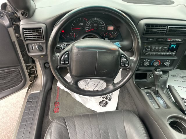 Used 2002 Chevrolet Camaro Z28 w/ SS Performance/Appearance Pkg RWD image 23