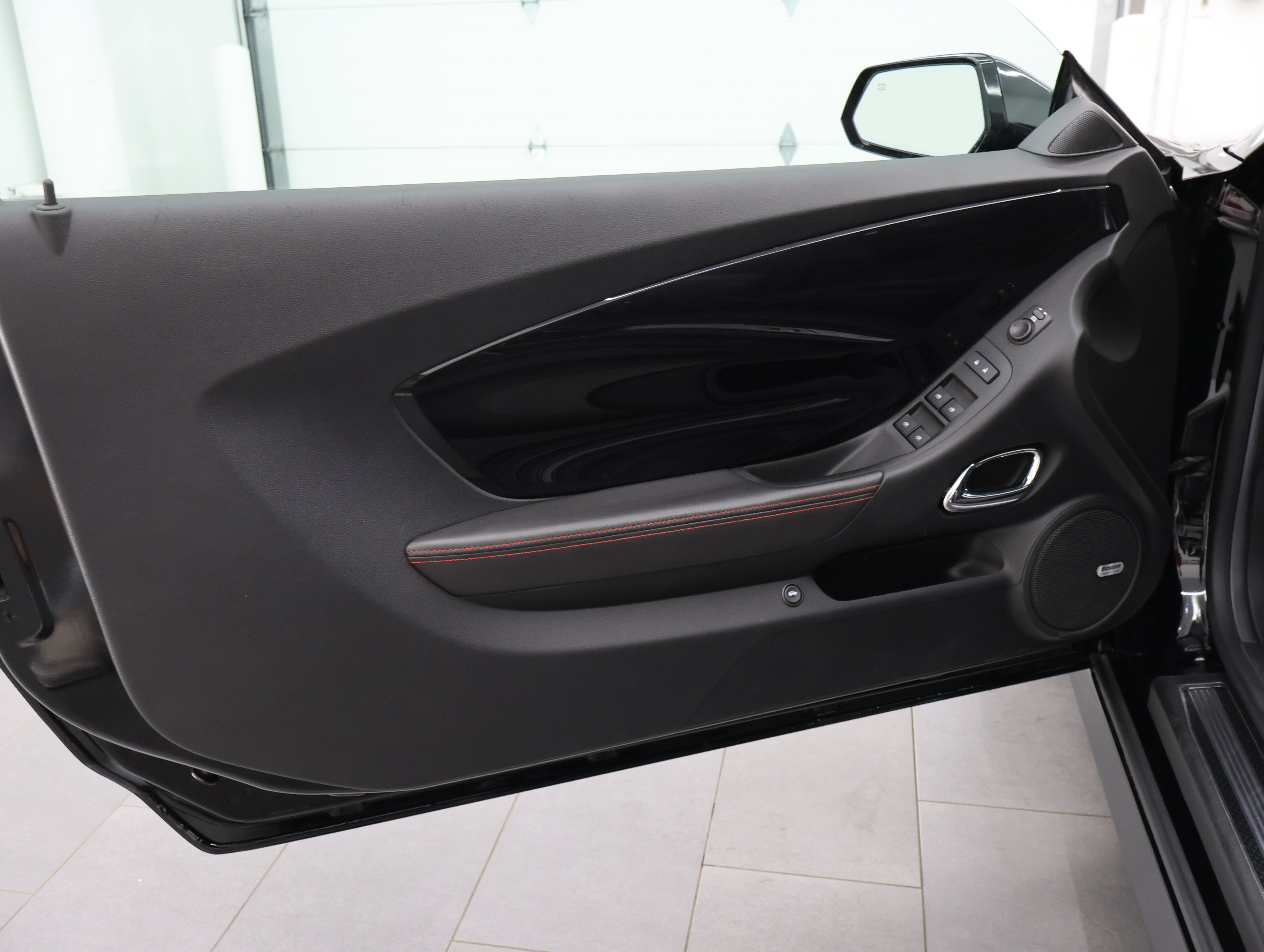 Used 2015 Chevrolet Camaro ZL1 RWD image 33
