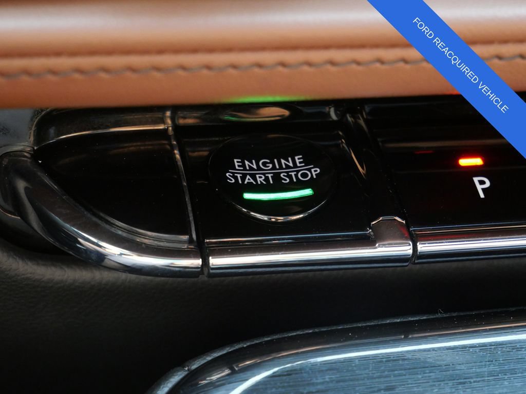 Used 2023 Lincoln Nautilus Reserve AWD/4WD image 25