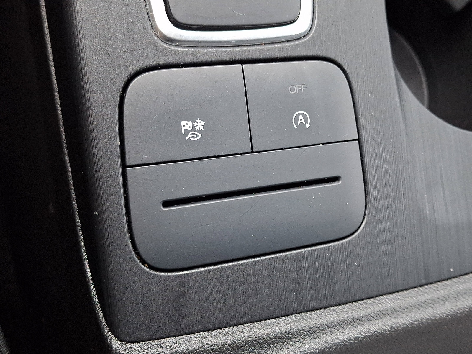 Certified 2023 Ford Escape Active AWD/4WD image 24