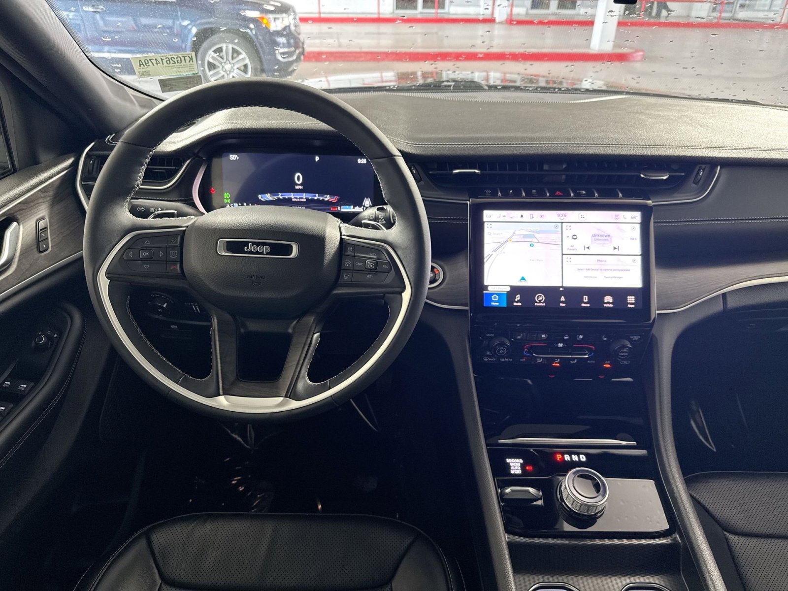 Used 2024 Jeep Grand Cherokee L Limited w/ Luxury Tech Group II image 16