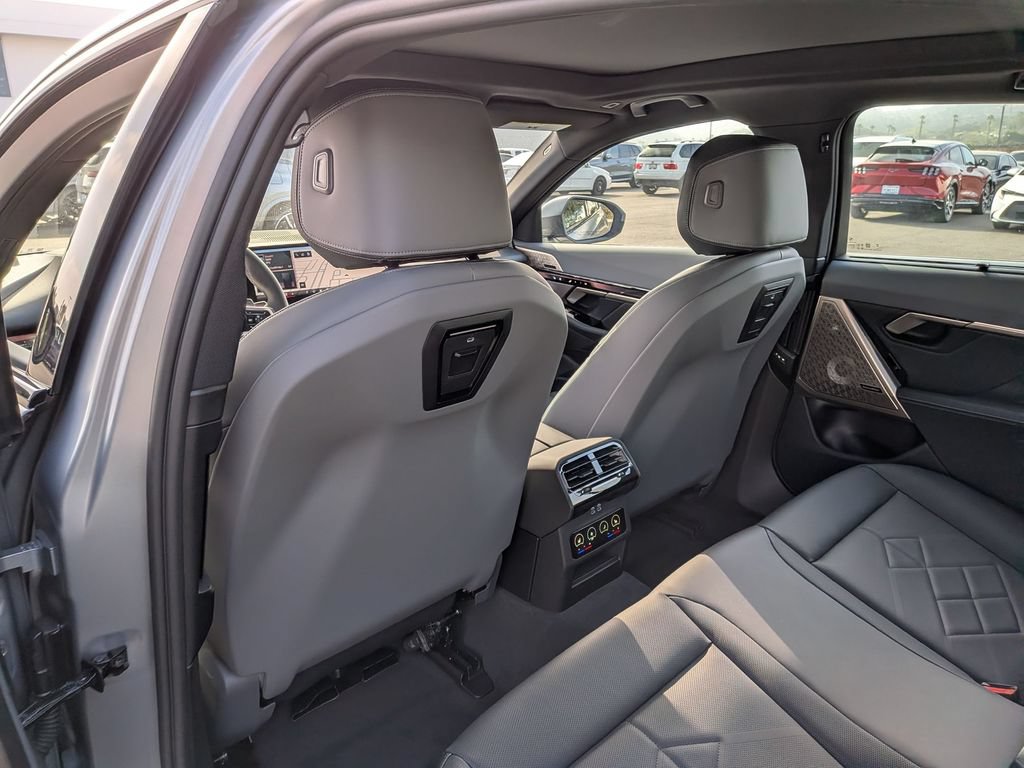 New 2026 BMW 540i xDrive w/ Executive Package AWD/4WD image 30