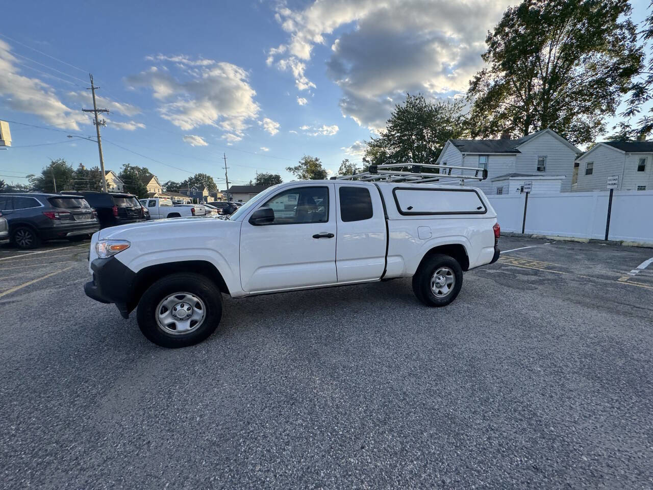 Used 2020 Toyota Tacoma SR image 27