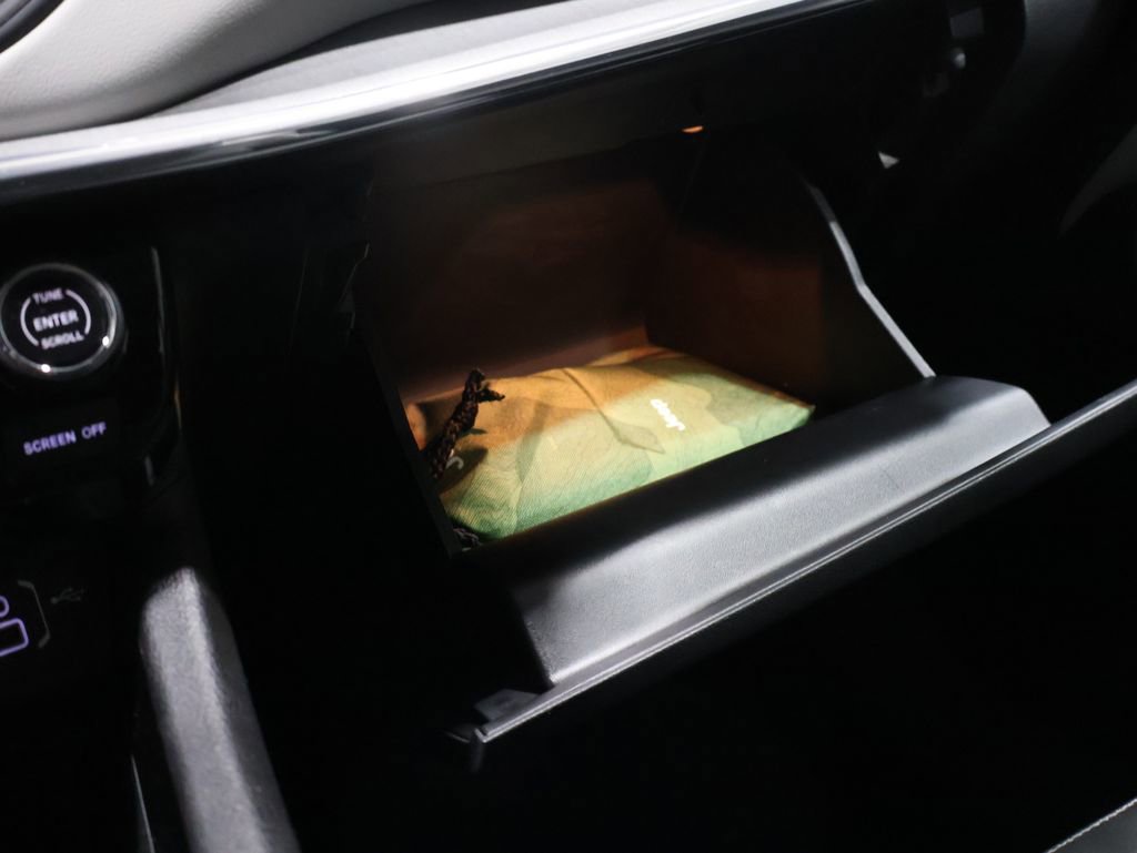 Used 2022 Jeep Compass Limited image 29