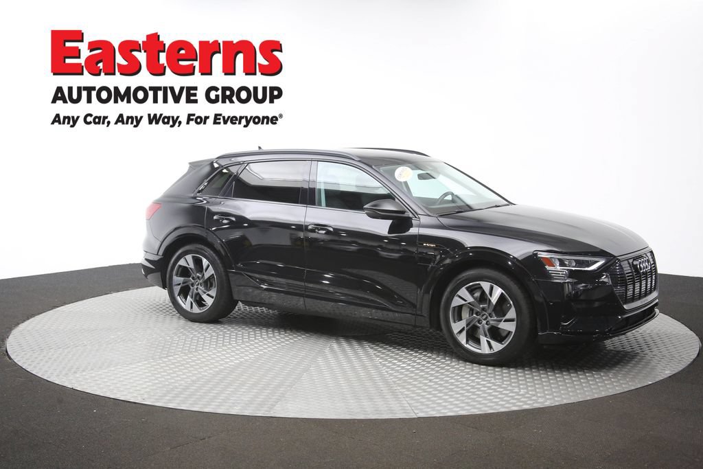 Used 2021 Audi e-tron Premium w/ Convenience Plus Package AWD/4WD image 51