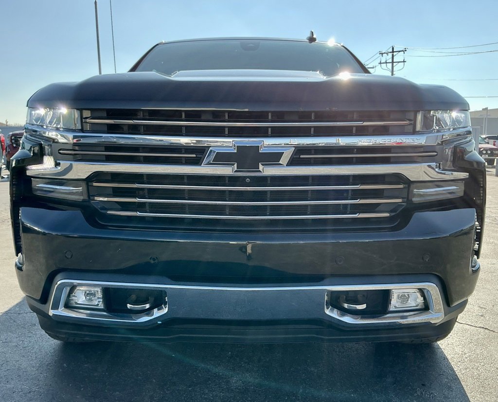 Used 2021 Chevrolet Silverado 1500 High Country w/ Technology Package image 10