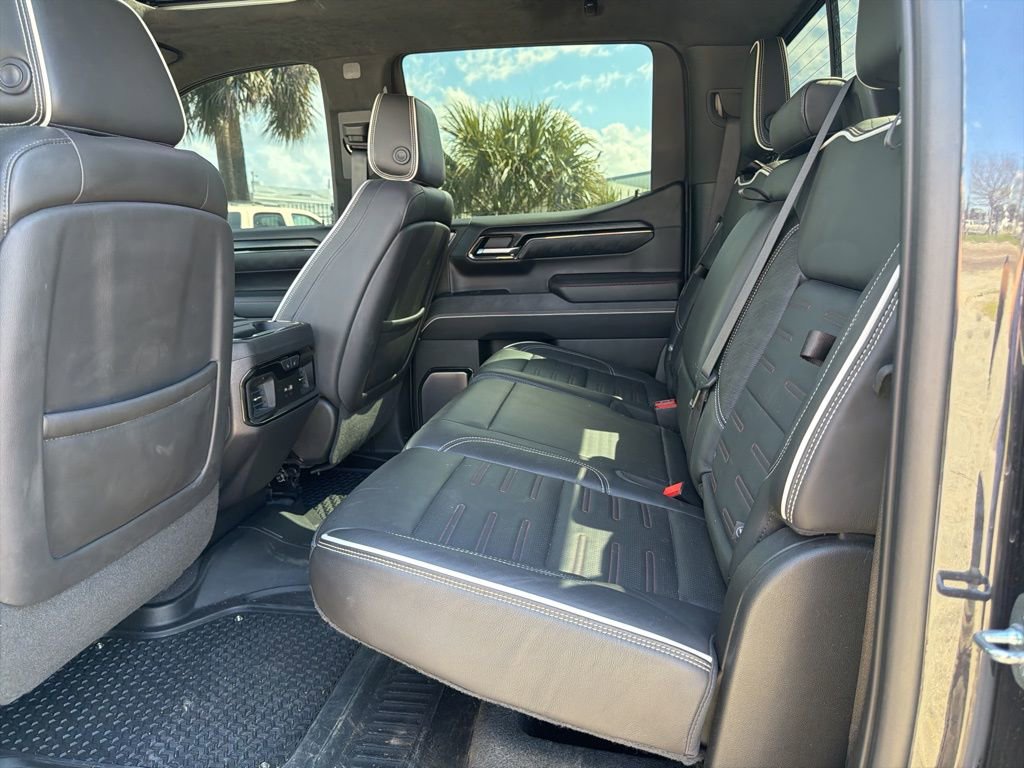 Used 2023 GMC Sierra 1500 AT4X image 14