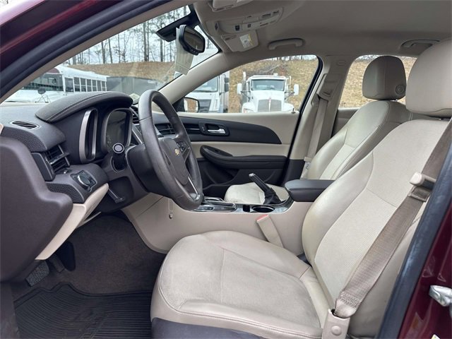 Used 2015 Chevrolet Malibu LT w/ Power Convenience Package image 18