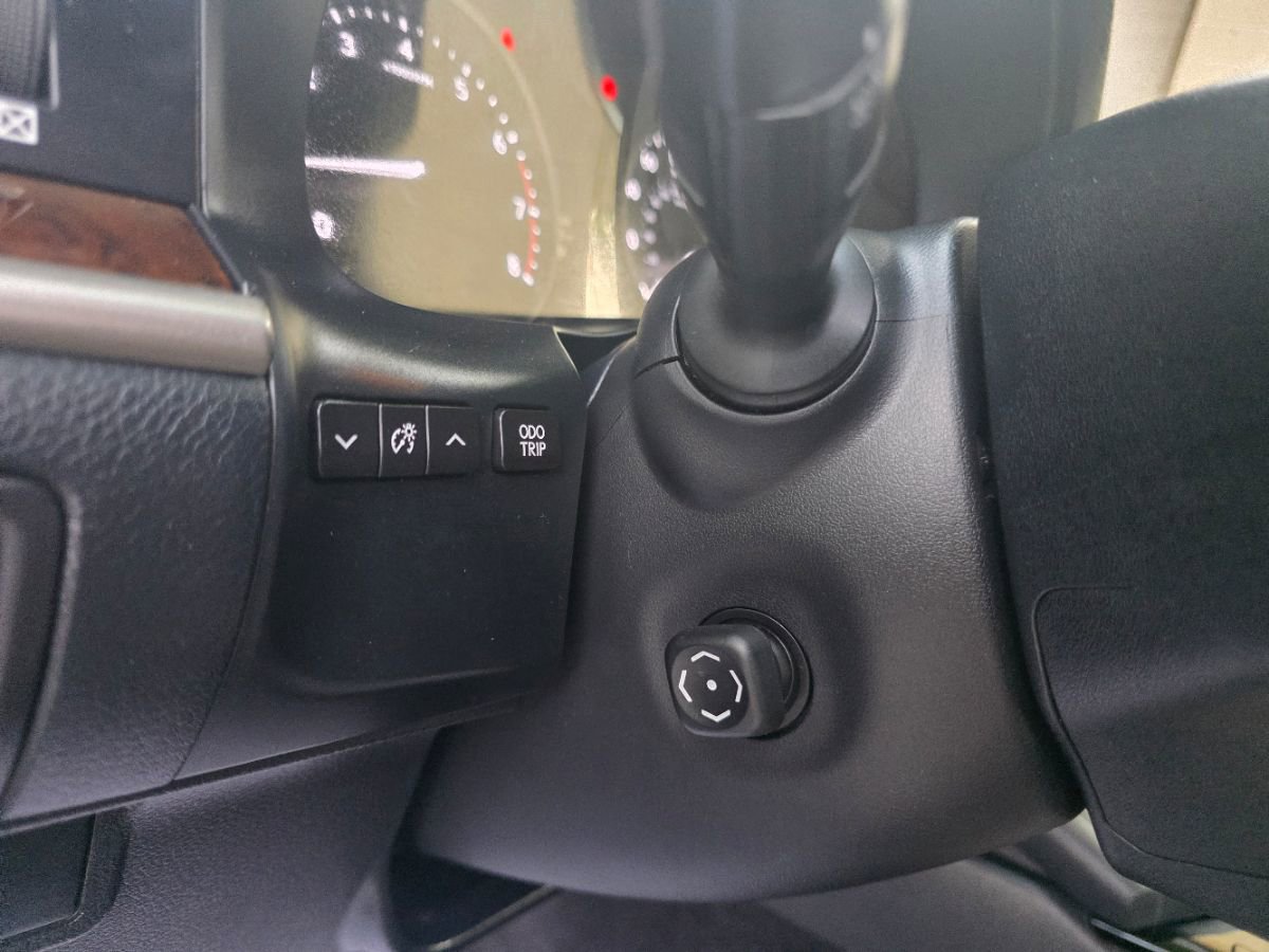 Used 2015 Lexus ES 350 w/ Premium Package FWD image 39