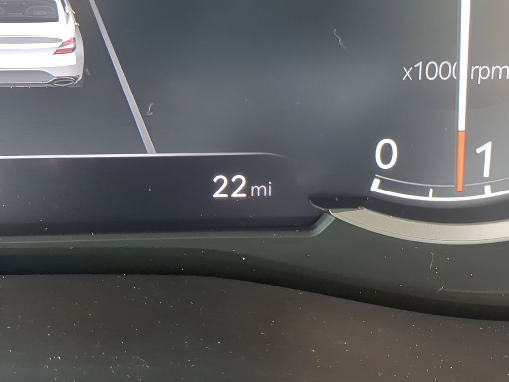 Used 2026 Genesis G70 2.5T image 28