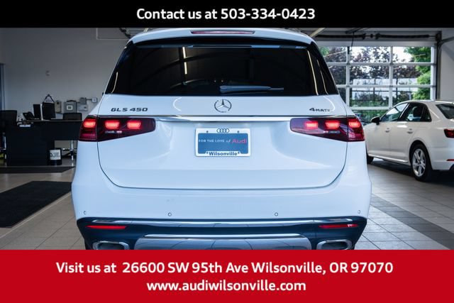 Used 2025 Mercedes-Benz GLS 450 4MATIC image 5