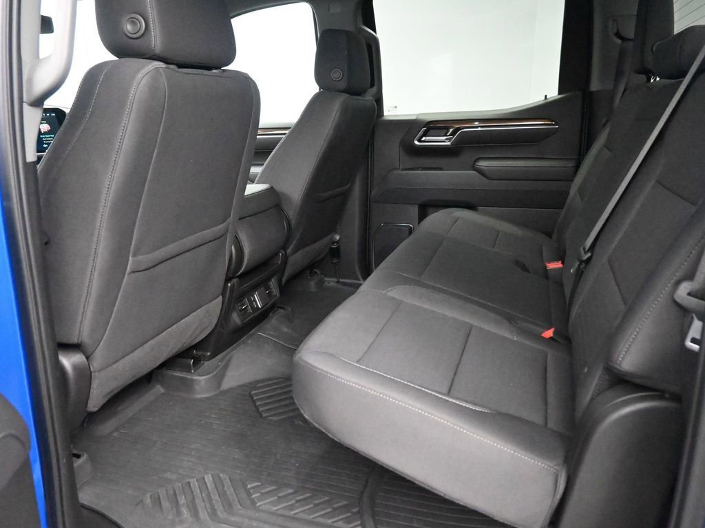 Used 2025 Chevrolet Silverado 1500 LT Trail Boss w/ LPO, Dark Essentials Package image 19