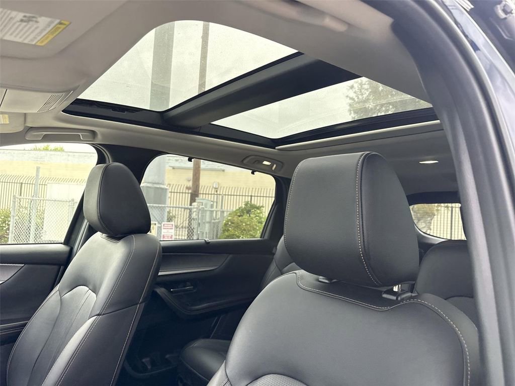 Used 2024 MAZDA CX-90 3.3 Turbo w/ Premium Package image 16