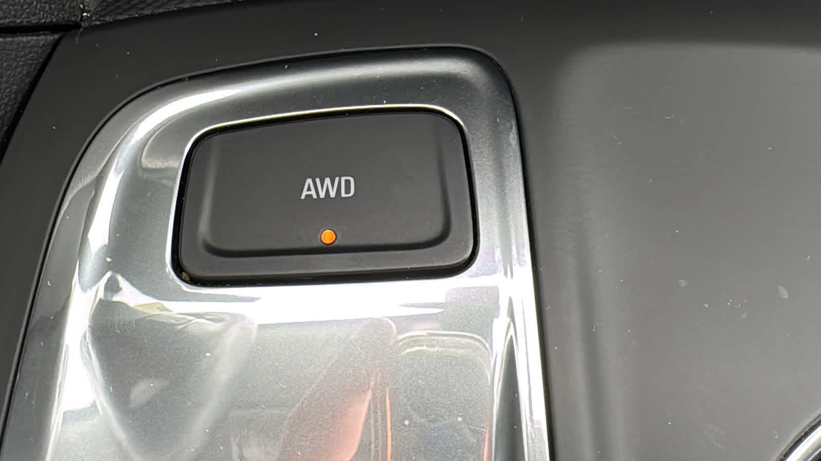 Certified 2020 Chevrolet Equinox LT AWD/4WD image 21