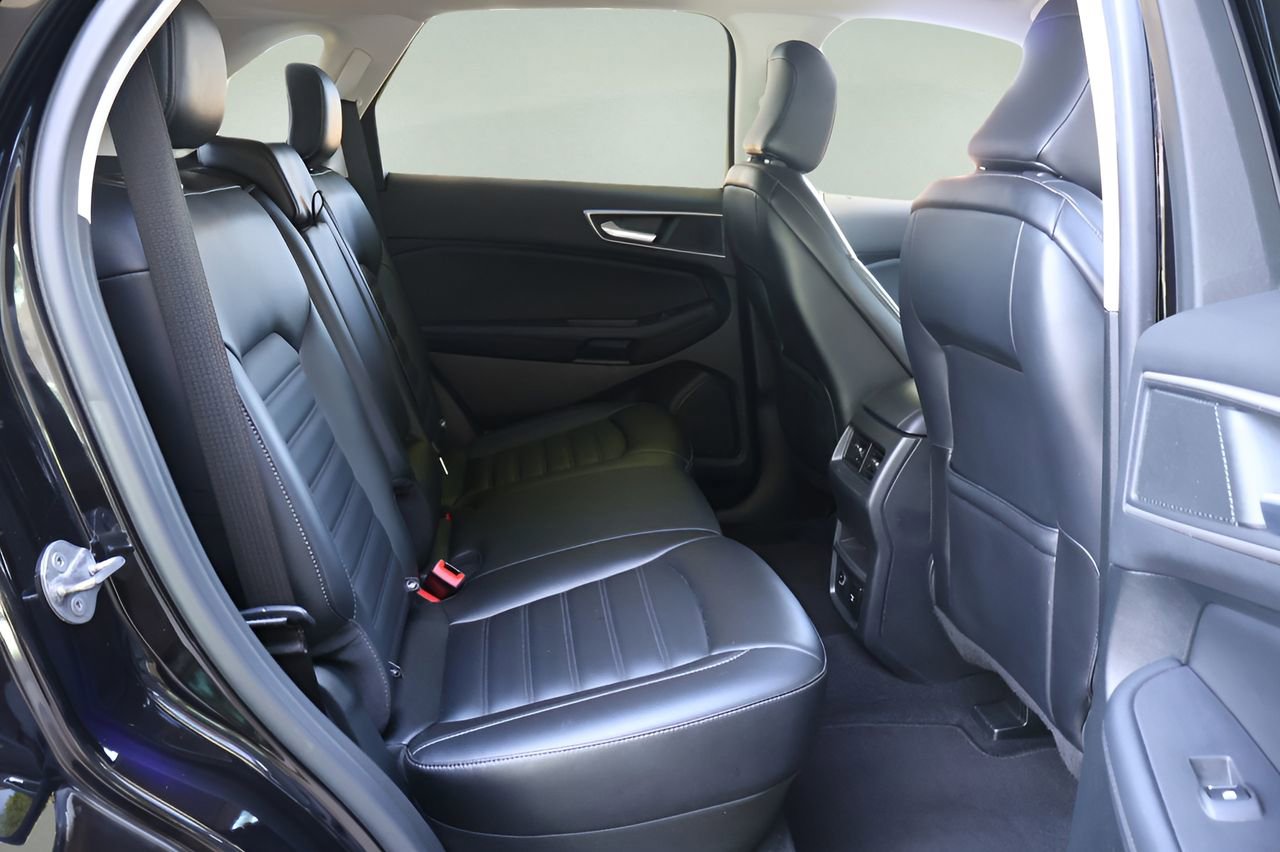 Used 2022 Ford Edge SEL w/ Convenience Package AWD/4WD image 17