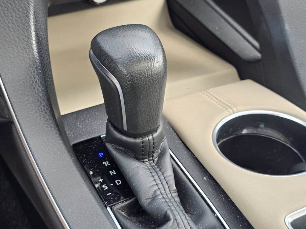 Certified 2019 Toyota Avalon XLE w/ Moonroof Package FWD image 28