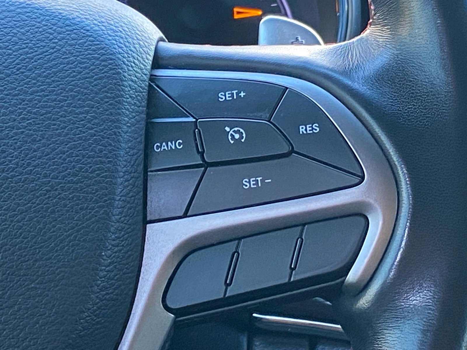 Used 2020 Jeep Grand Cherokee Trailhawk AWD/4WD image 9