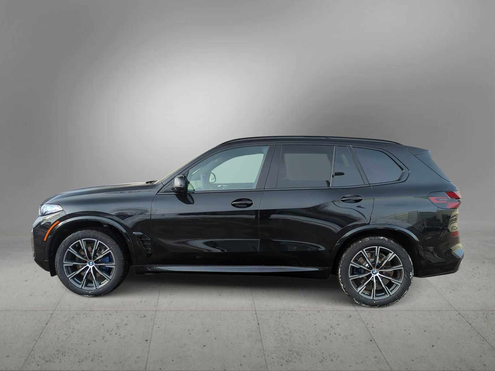 New 2026 BMW X5 M60i AWD/4WD image 5