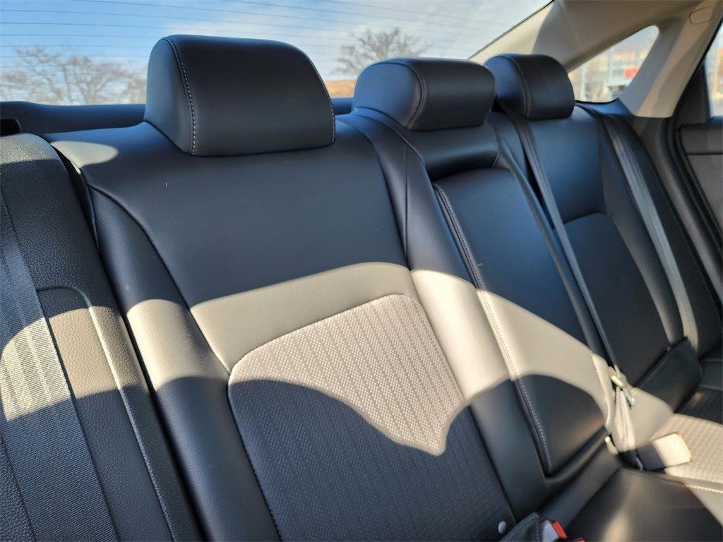 Used 2023 Honda Civic Touring image 23