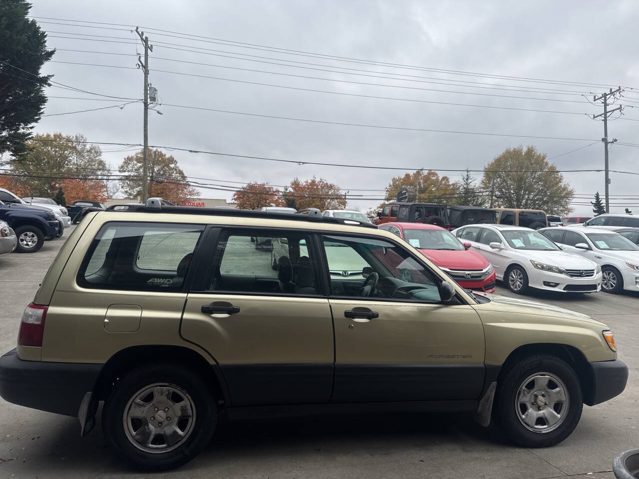 Used 2001 Subaru Forester L AWD/4WD image 6