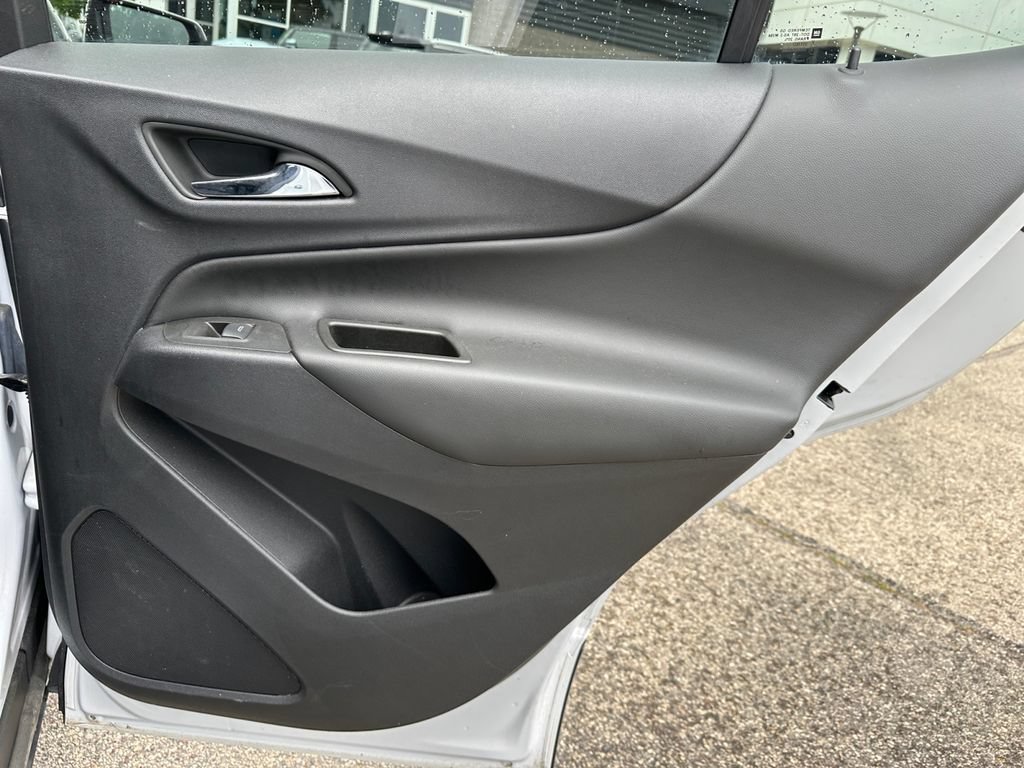 Used 2022 Chevrolet Equinox LT FWD image 37
