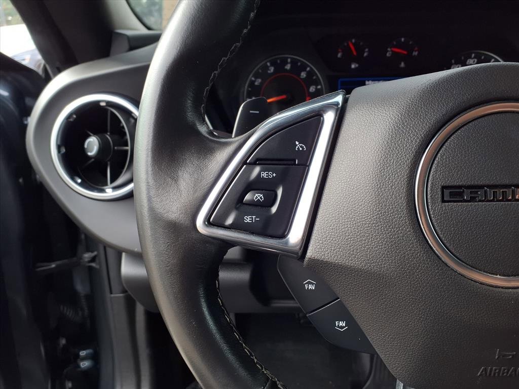 Used 2023 Chevrolet Camaro LT w/ Technology Package image 16