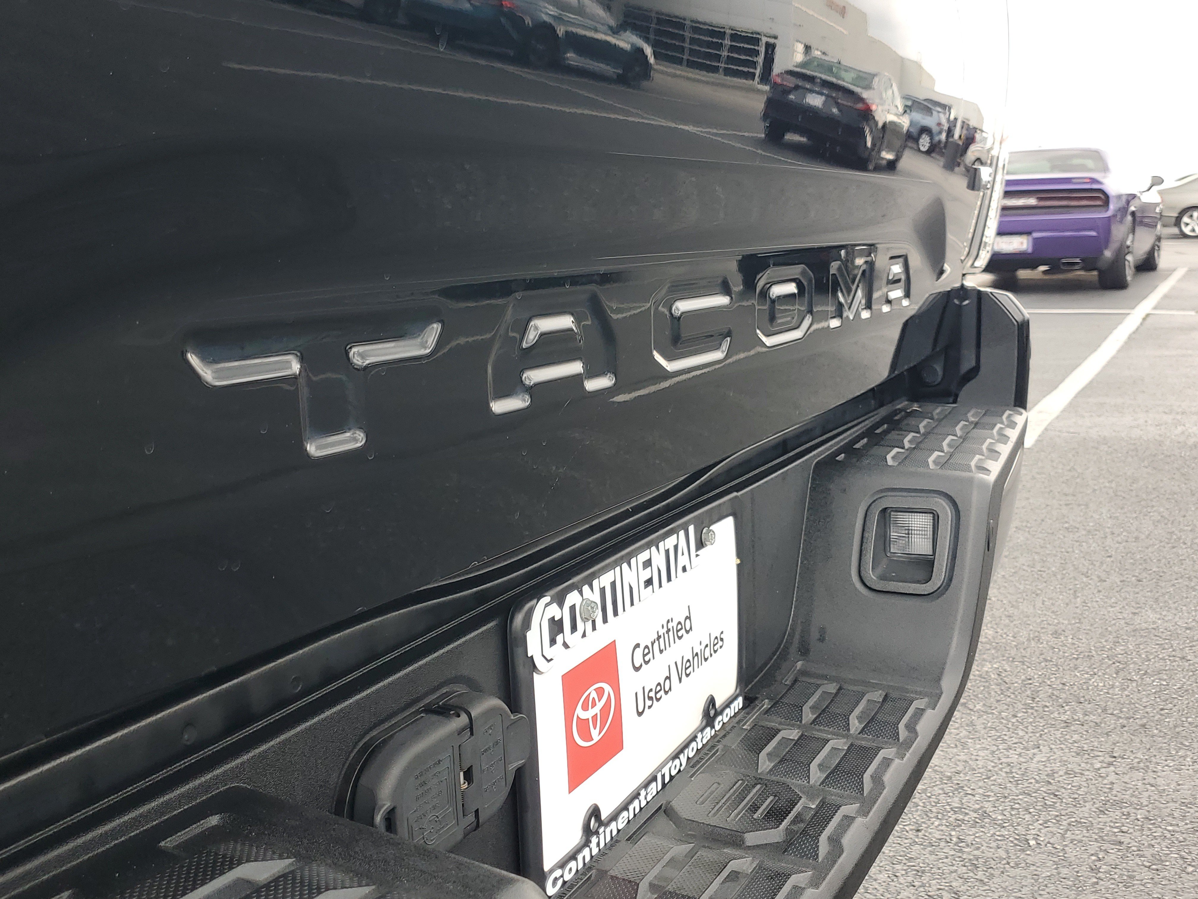 Certified 2023 Toyota Tacoma Limited AWD/4WD image 11