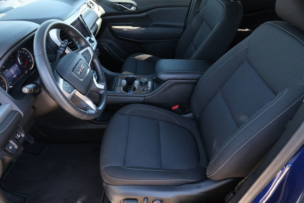 Used 2023 GMC Acadia SLE w/ Driver Convenience Package image 10